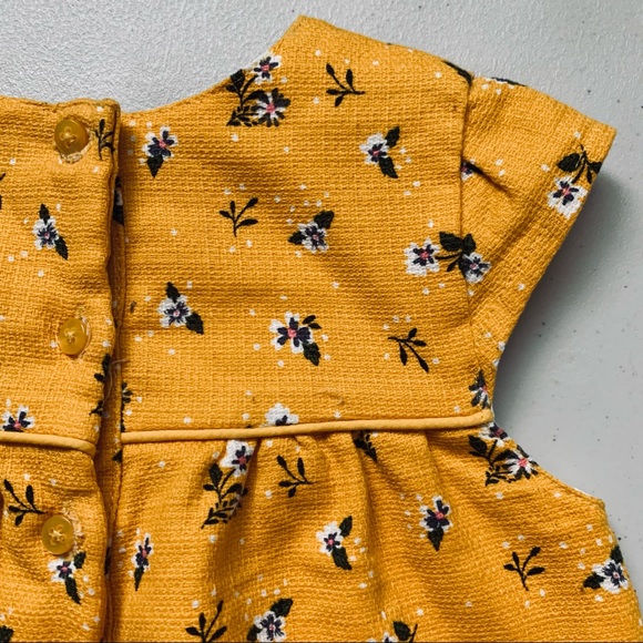 Cute mustard colour toddler dress 24-36 months with floral accents - Picture 3 of 7